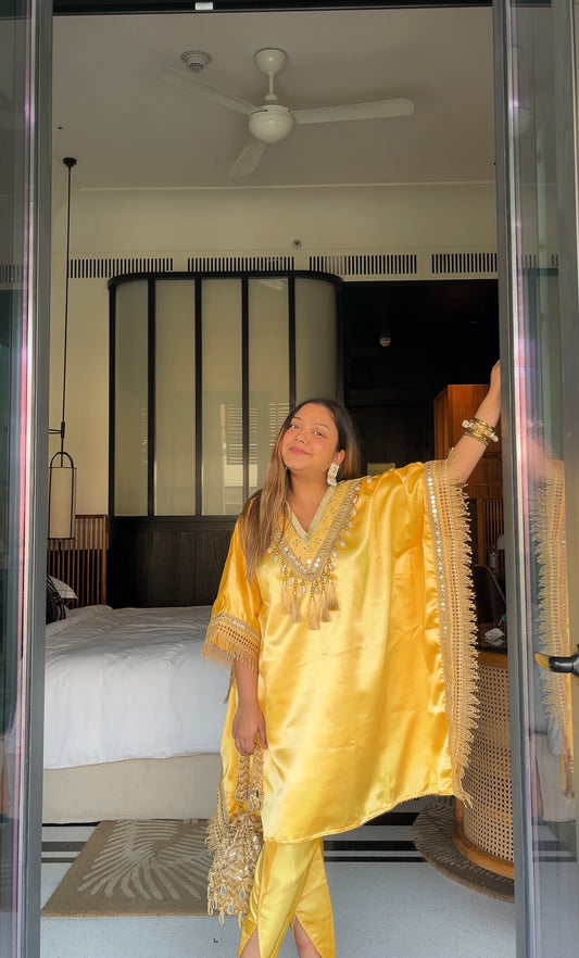 KAFTAN WITH TULIP PANTS