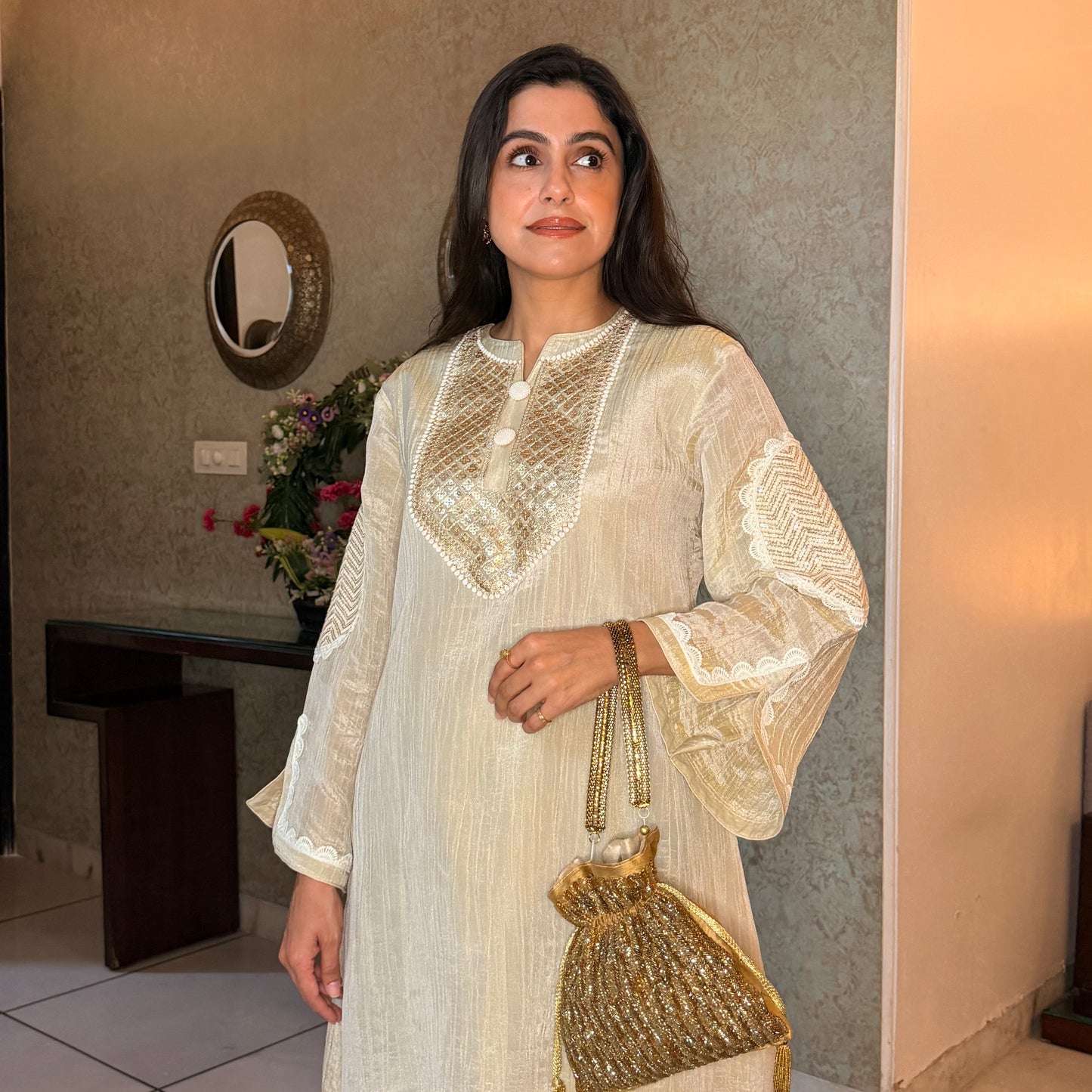 ROSHNI